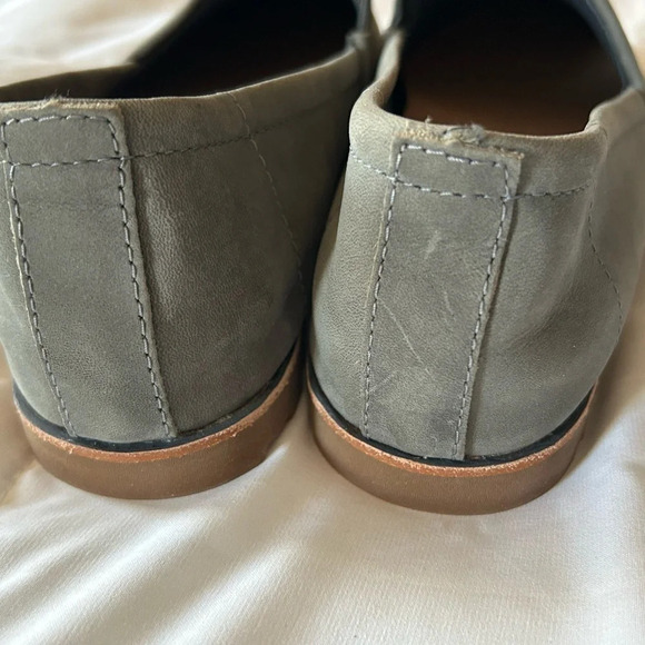 L.L. Bean Lakewashed Slip On Shoes gray 7.5 flats - Picture 3 of 7